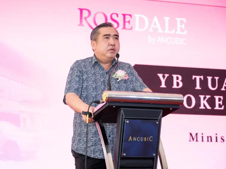 Pembukaan Besar Galeri Hartanah Rosedale — 4